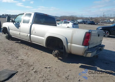 2004 Chevrolet Silverado 2500Hd Lt из США, поврежденный, VIN 1GCHK29224E283829
